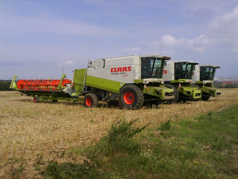 bilder/16_9_2002/jaguar_+_fendt_824_5.jpg