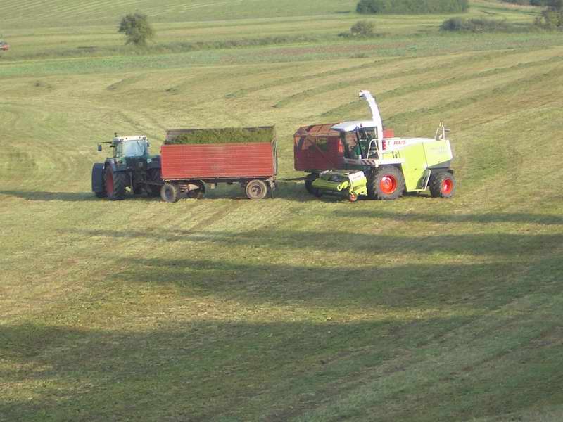 bilder/13_9_2005/jaguar_fendt_12.jpg