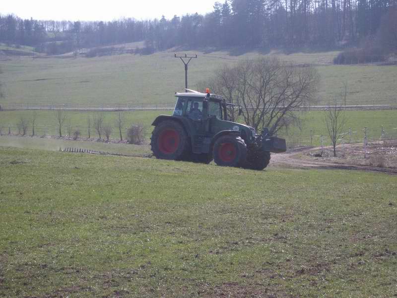 bilder/14_4_2005_1/fendt_716_6.jpg