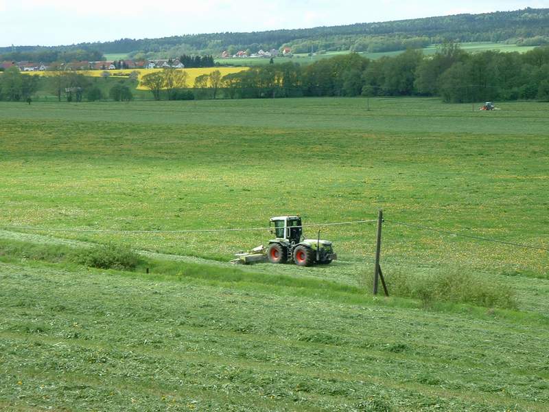 xerion_+_fendt_716.jpg