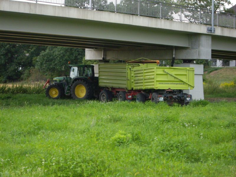 bilder/1_10_2002/jaguar_+_fendt_824_+_w50.jpg