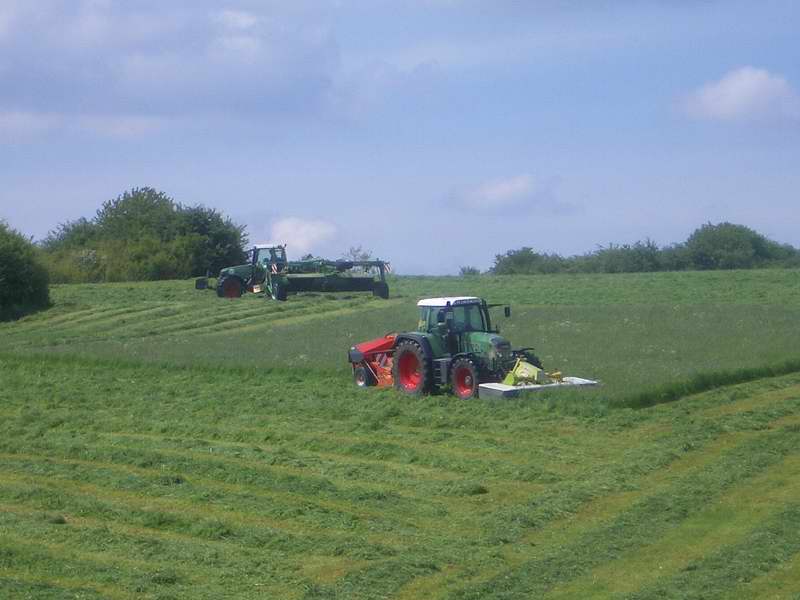 fendt_815_716_3.jpg