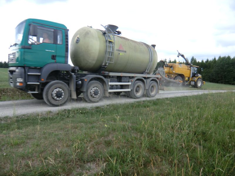 bilder/4_6_2005/jaguar_fendt_514_2.jpg