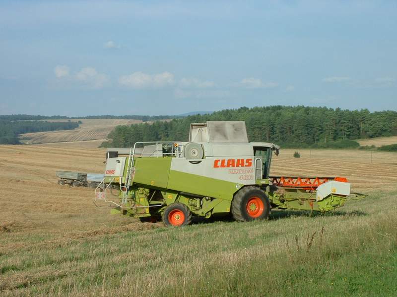 bilder/16_8_2002_2/lexion_5.jpg