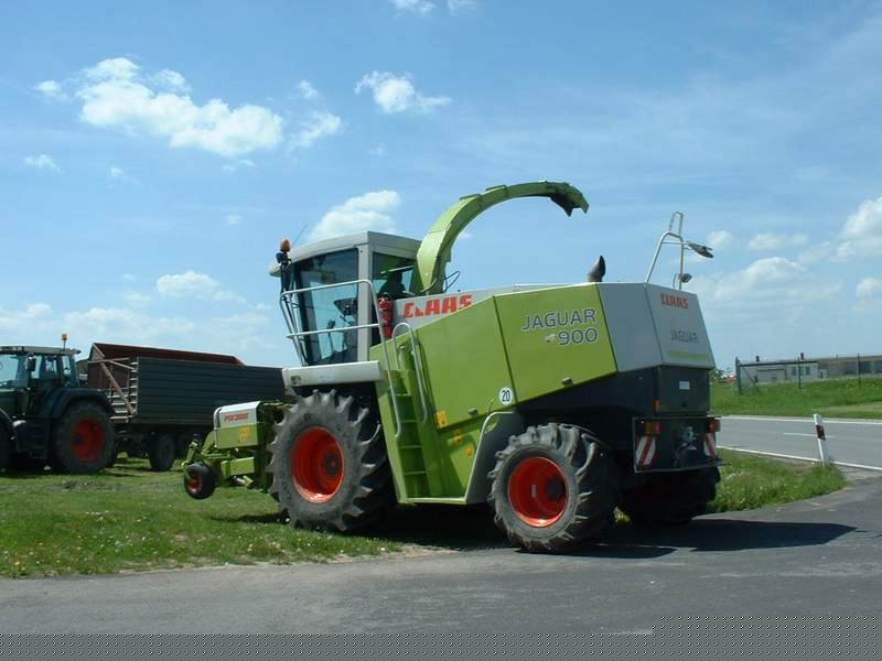jaguar_900_+_fendt_514.jpg