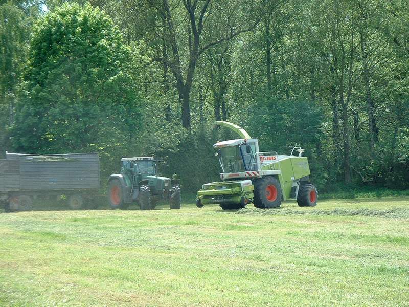 jaguar_900_+_fendt_824_3.jpg
