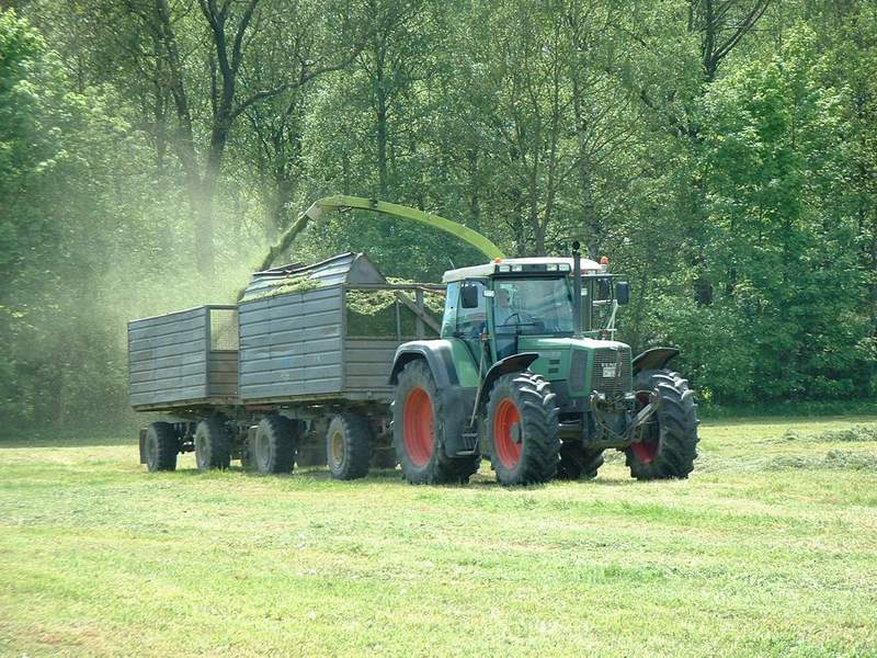 jaguar_900_+_fendt_824_4.jpg