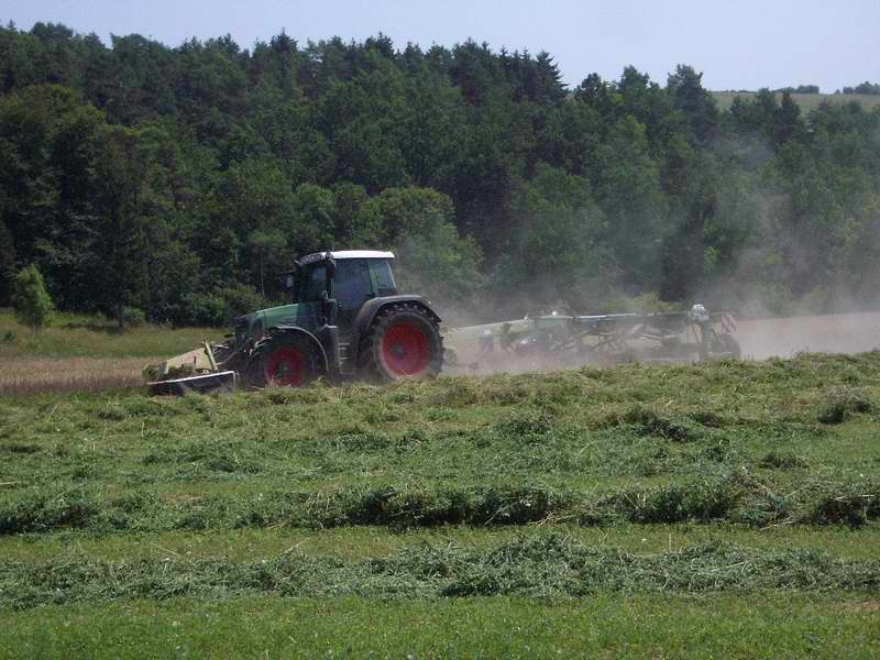 fendt_818_4.jpg