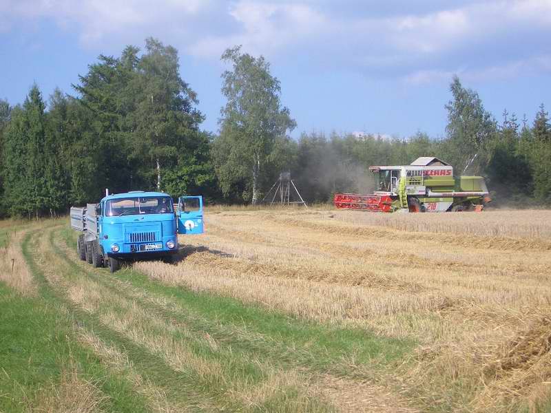 bilder/21_5_2002_2/fendt_716_8.jpg
