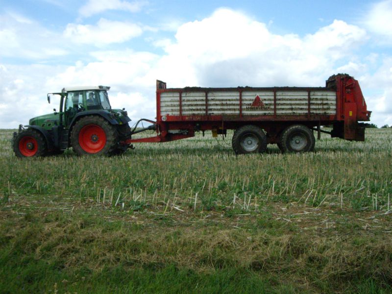 bilder/20_8_2003_1/fendt_9.jpg