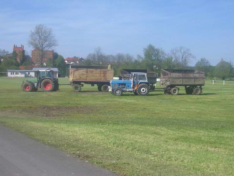 bilder/19_5_2005/fendt_514_zt_303.jpg