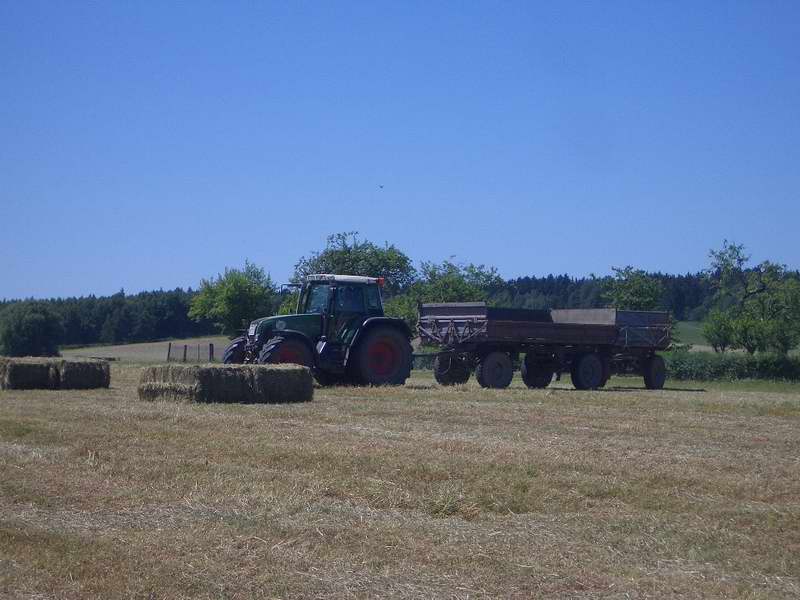 bilder/19_6_2005/fendt_716_10.jpg