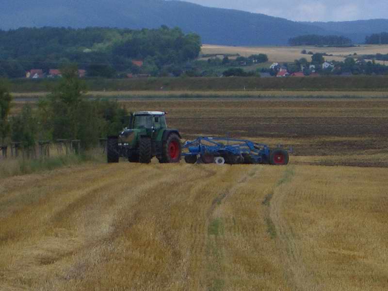 fendt_930_3.jpg