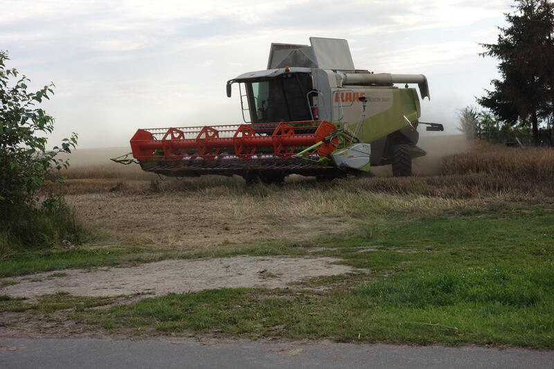 bilder/14_4_2005_1/fendt_818_8.jpg