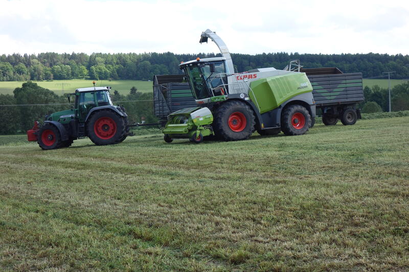 bilder/30_9_2005/jaguar_fendt_19.jpg