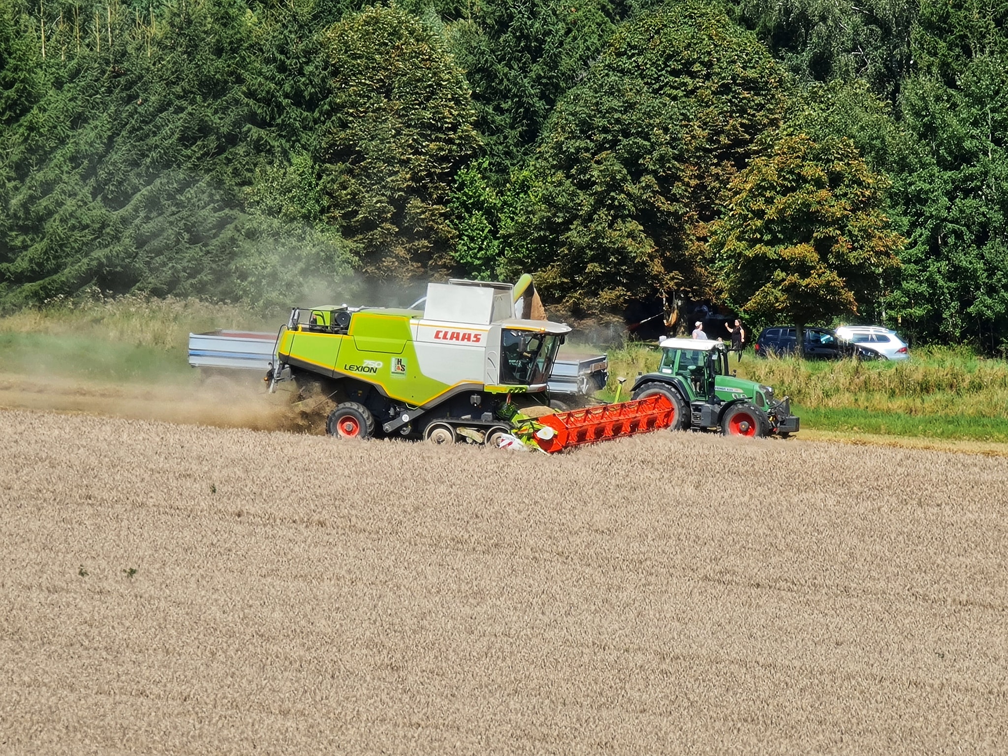 bilder/19_7_2005/fendt_930_9.jpg