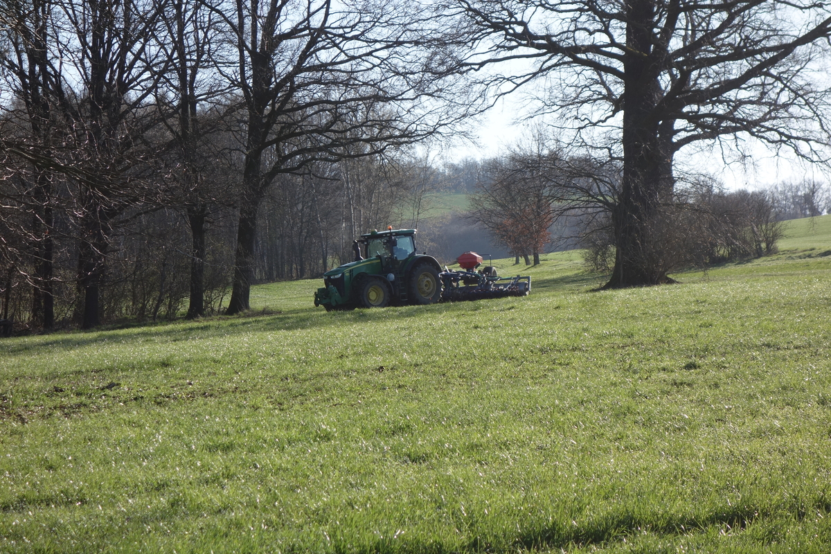 bilder/18_5_2005/2x_jaguar_fendt_514_w50_3.jpg