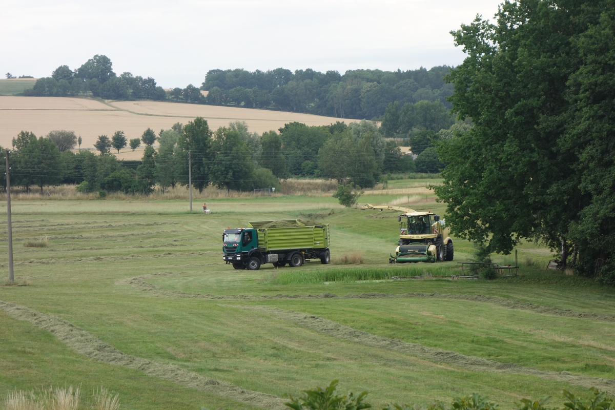 bilder/31_3_2005/fendt_716_t_174_xerion_2.jpg