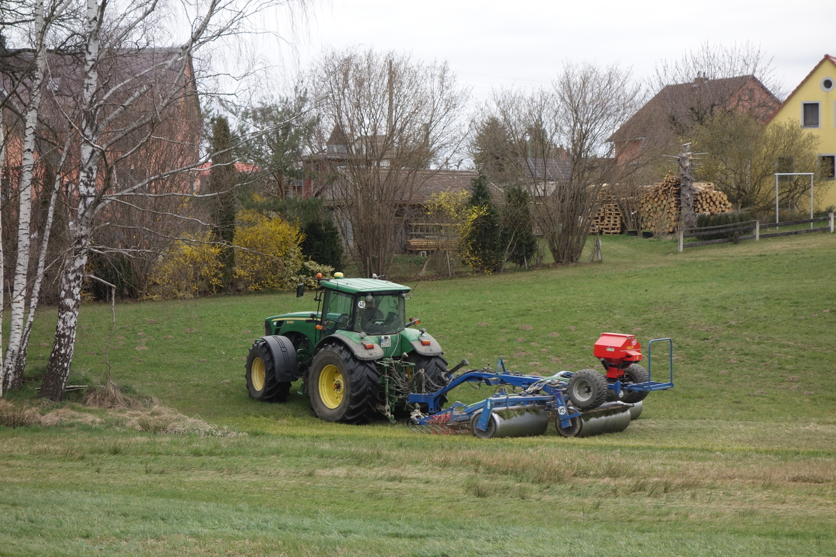 bilder/3_8_2002/lexion_+_fendt_514_+_w50.jpg