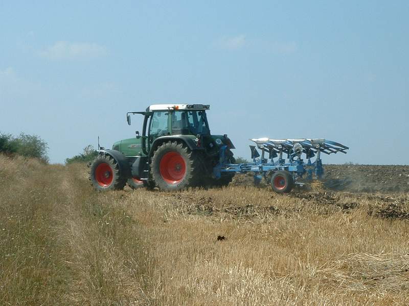 bilder/20_8_2003_1/fendt_9.jpg