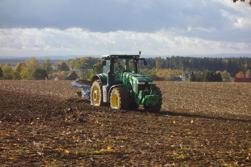 bilder/18_5_2005/jaguar_fendt_824_22.jpg