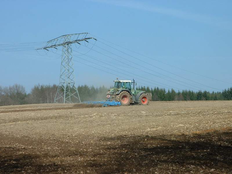 bilder/21_3_2003/fendt_824_6.jpg