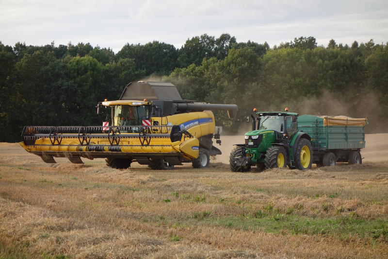 bilder/19_7_2003_2/lexion_2.jpg