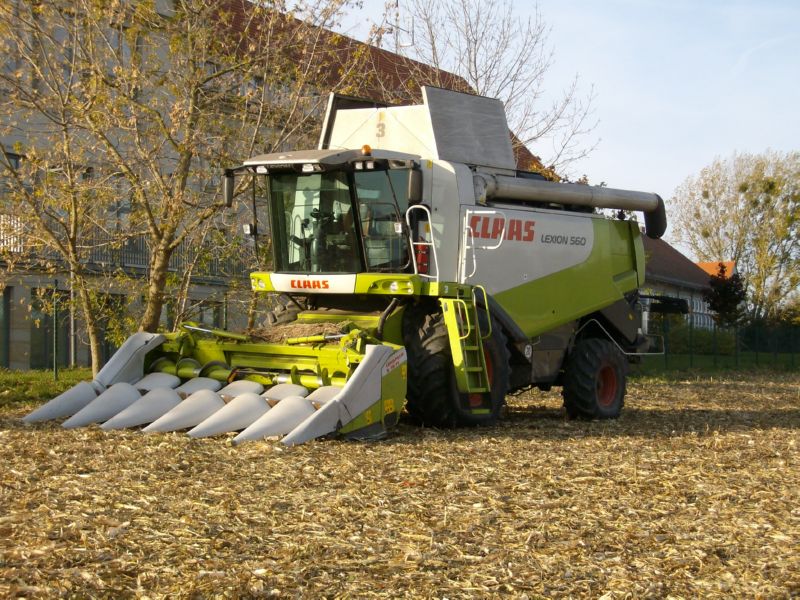 bilder/21_5_2002_2/fendt_716_+_zt_303_2.jpg