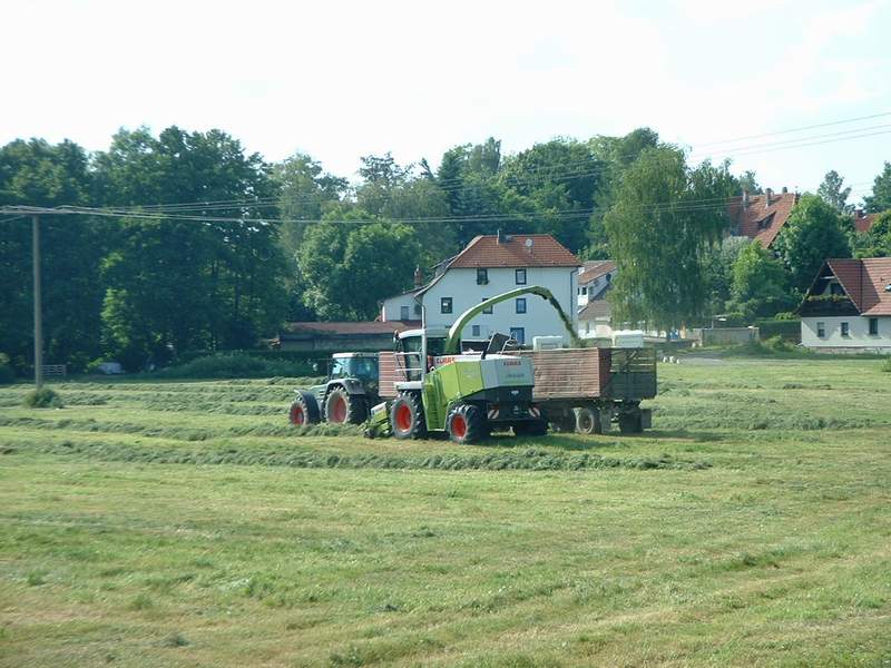 jaguar_900_+_fendt_824.jpg