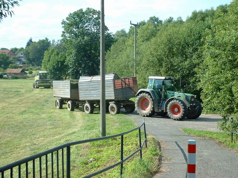 jaguar_900_+_fendt_824_6.jpg