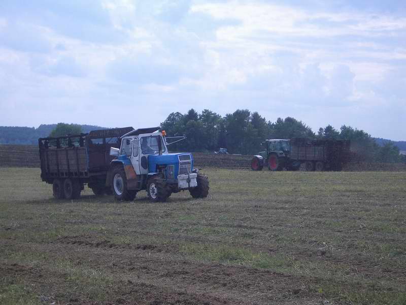 bilder/26_7_2005/fendt_514_zt_303.jpg