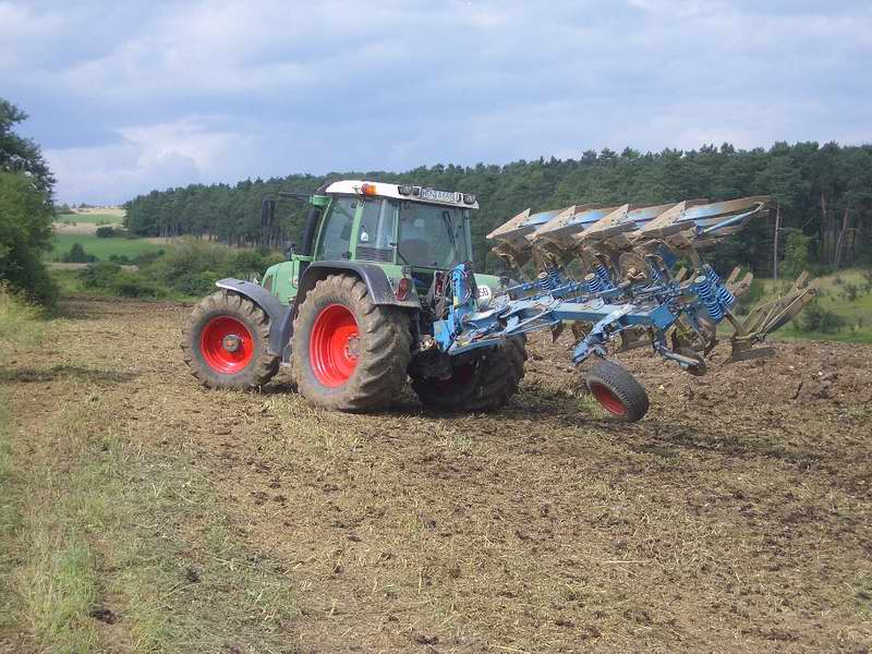 bilder/26_7_2005/fendt_716_10.jpg