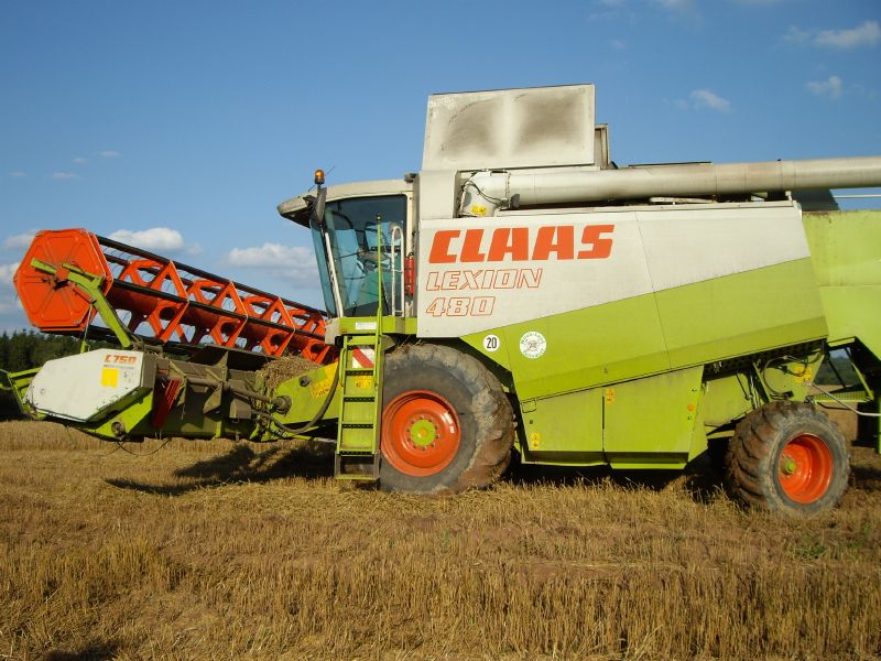 bilder/16_10_2004/jaguar_2x_fendt_7.jpg