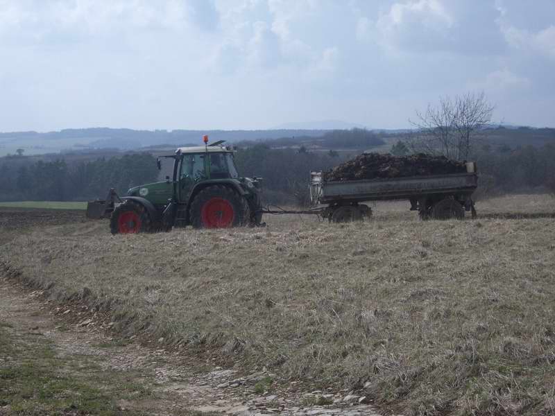 bilder/29_3_2005/fendt_716_4.jpg