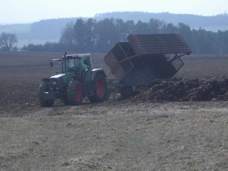 bilder/29_3_2005/fendt_824_11.jpg