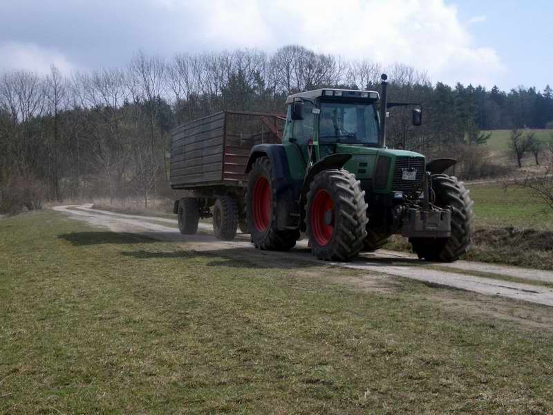 bilder/29_3_2005/fendt_824_2.jpg