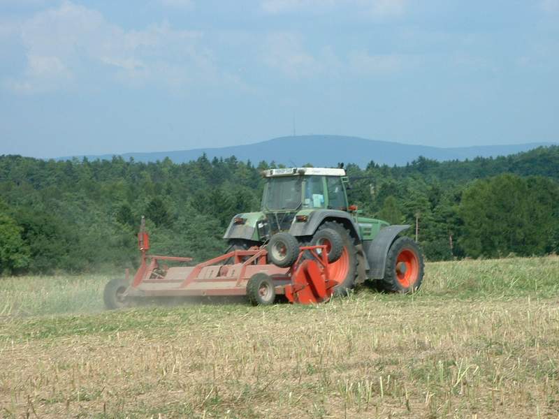 bilder/30_7_2002/fendt_824_2.jpg