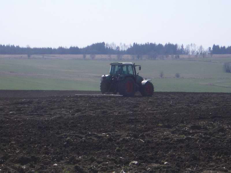 bilder/31_3_2005/fendt_716_5.jpg