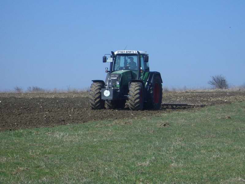 bilder/31_3_2005/fendt_818_13.jpg
