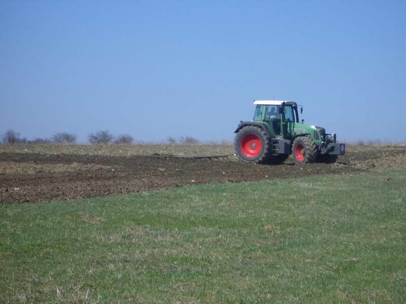 bilder/31_3_2005/fendt_818_7.jpg