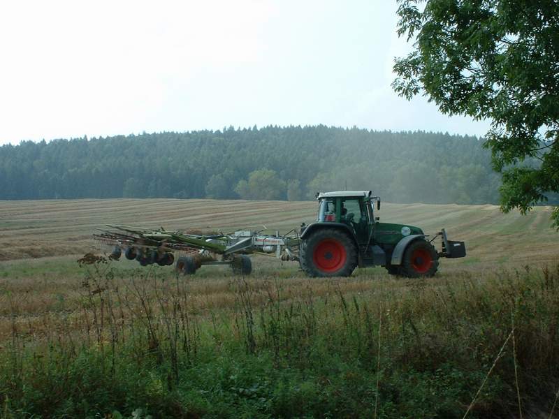 bilder/31_8_2002/fendt_716_6.jpg