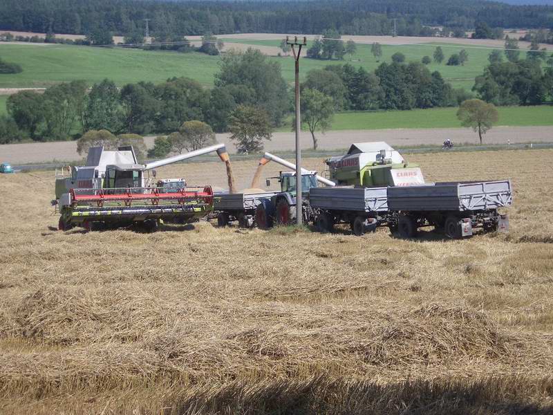 lexion_mega_2x_fendt_2.jpg