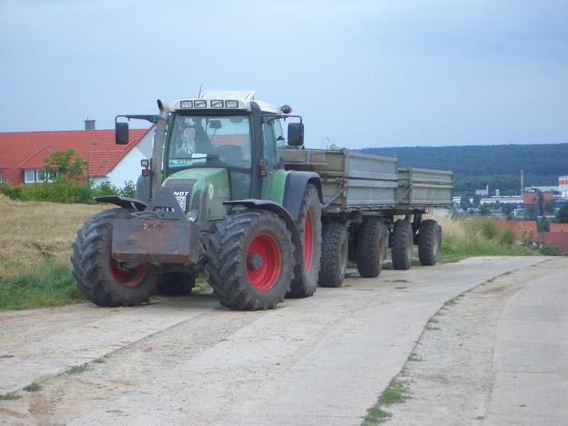 fendt_716_2.jpg