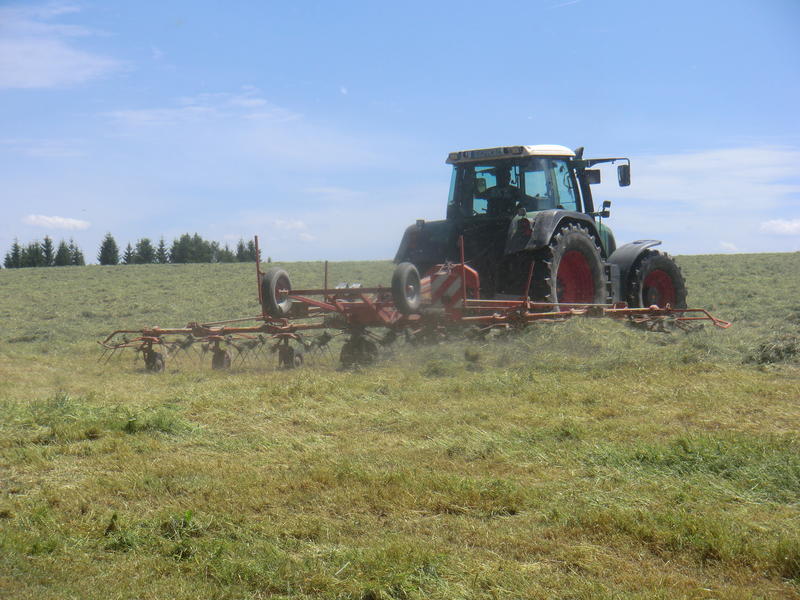 bilder/10_10_2002/zetor_3.jpg