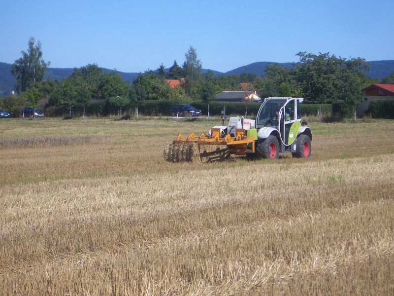 bilder/21_5_2002_2/fendt_716_+_zt_303.jpg