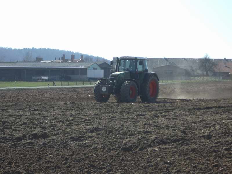 fendt_818_2.jpg