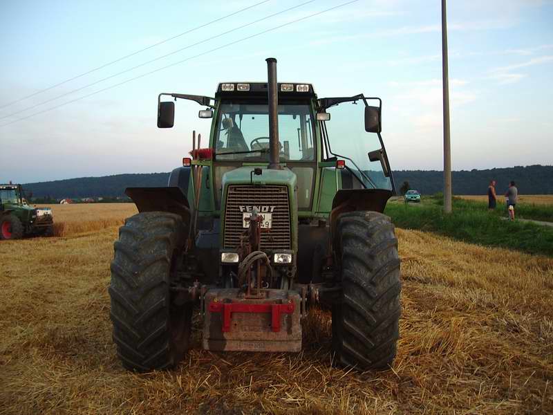 Fendt_824_2.jpg
